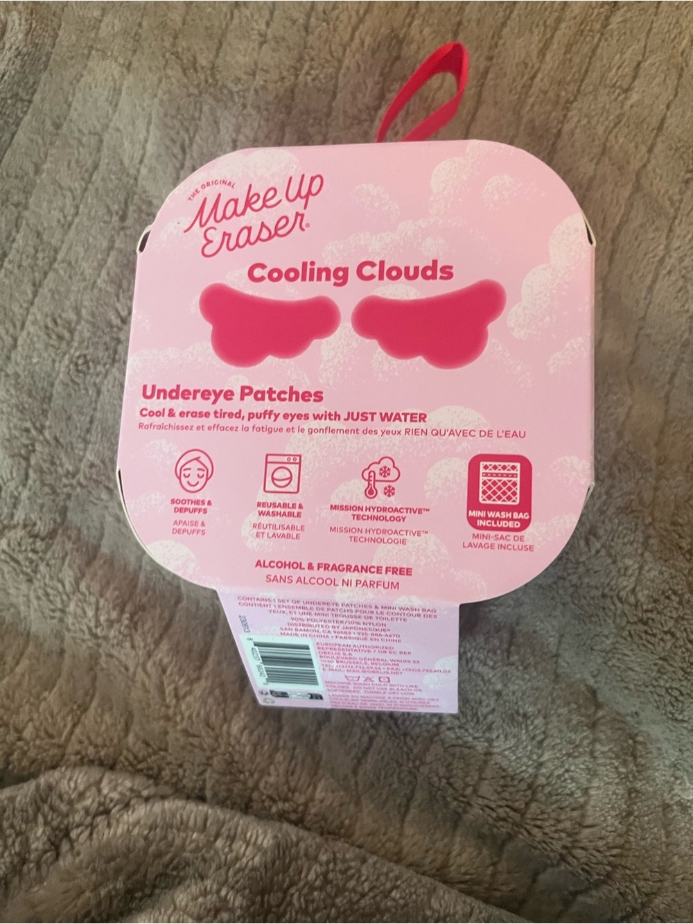 MakeUp Eraser Cooling Clouds Pink Undereye Patches - Pink Reusable Eye Pads